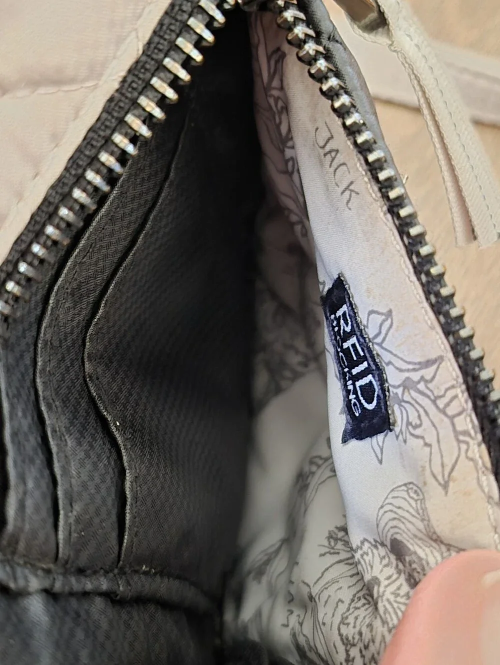 Oliver Thomas Cellphone Crossbody Bag Nylon Quilted Black & Tan